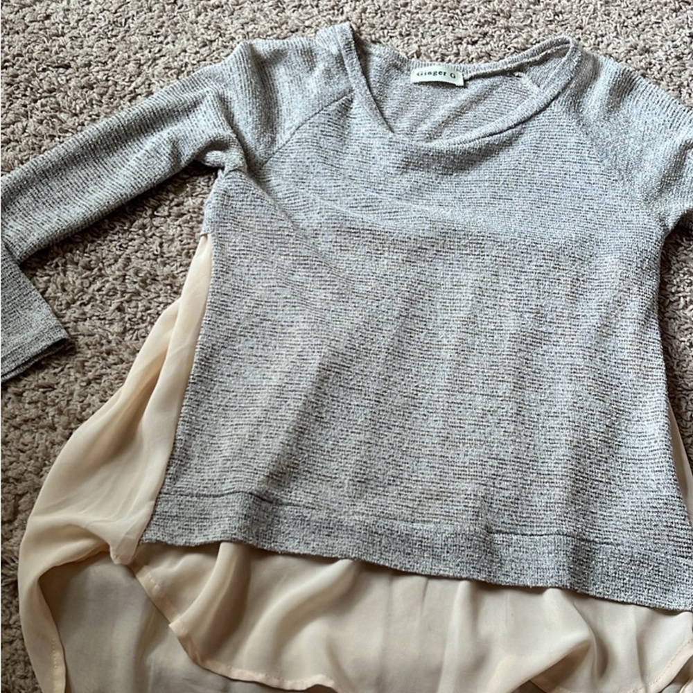 Mixed media flowy women’s top size small